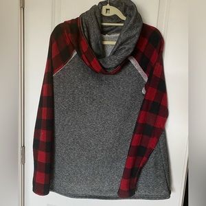 Cute Buffalo plaid cowl neck top